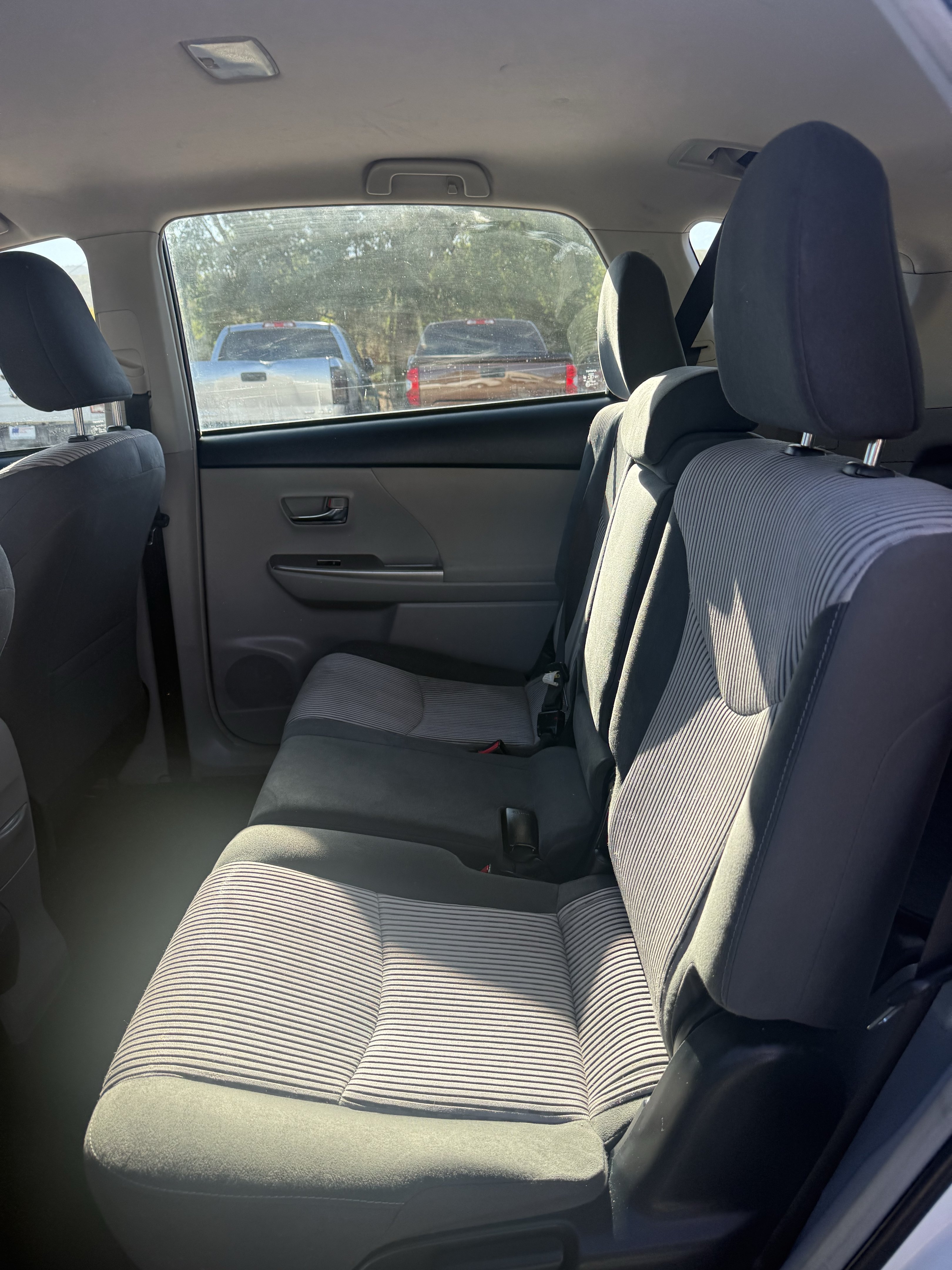 Used 2016 Toyota Prius V Three FWD image 11