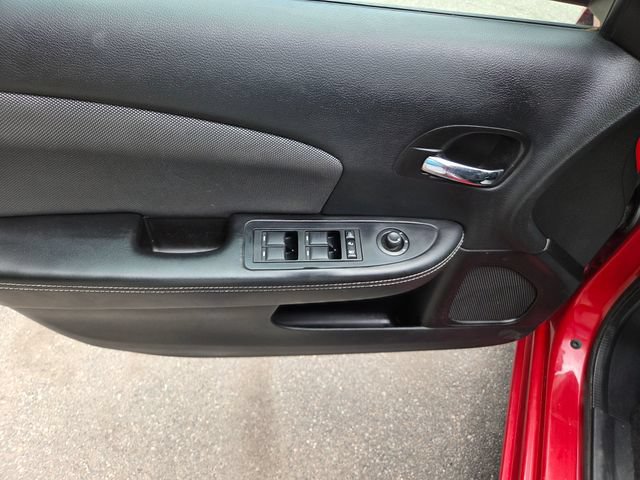 Used 2013 Dodge Avenger SE w/ Blacktop Pkg FWD image 14