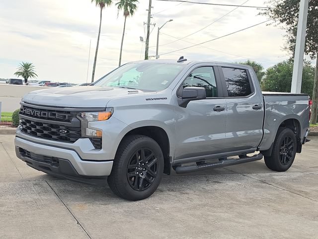 Used 2025 Chevrolet Silverado 1500 Custom w/ Rally Edition RWD image 2