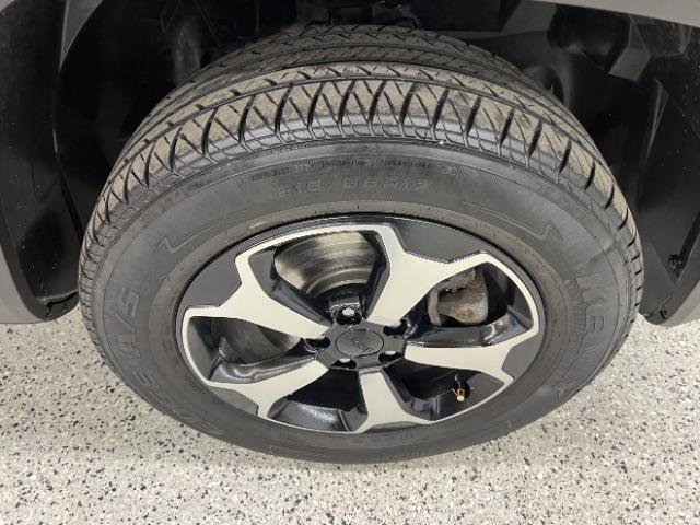 Used 2019 Jeep Renegade Trailhawk w/ Cold Weather Group II AWD/4WD image 38