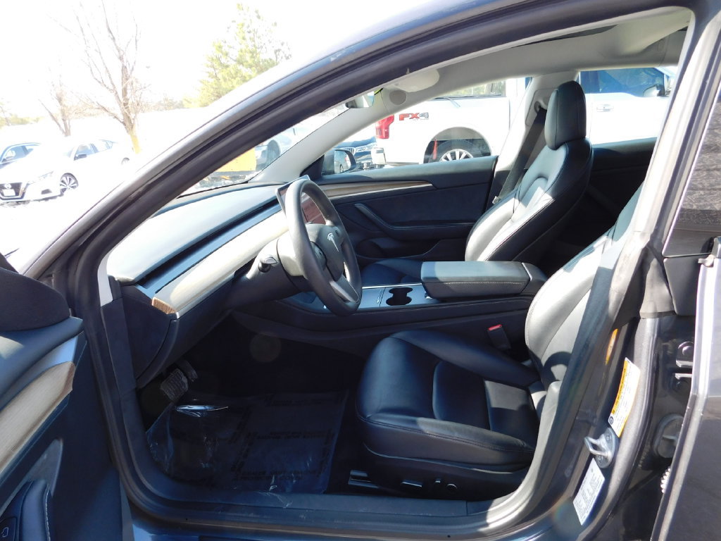 Used 2022 Tesla Model 3 Long Range AWD/4WD image 15