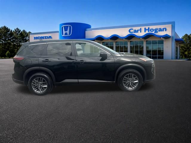 Used 2024 Nissan Rogue S FWD image 7