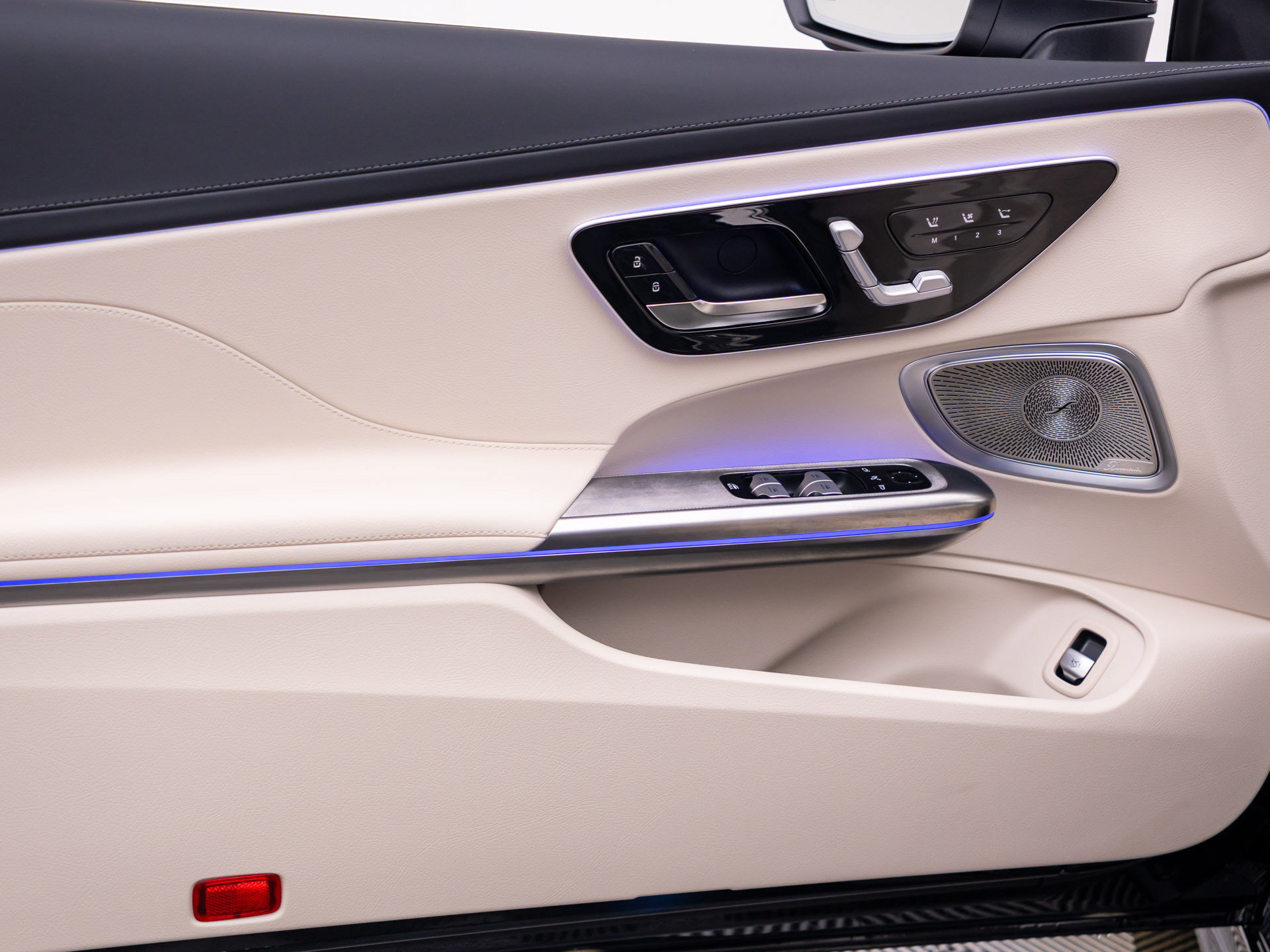 New 2027 Mercedes-Benz CLE 450 4MATIC Cabriolet image 14