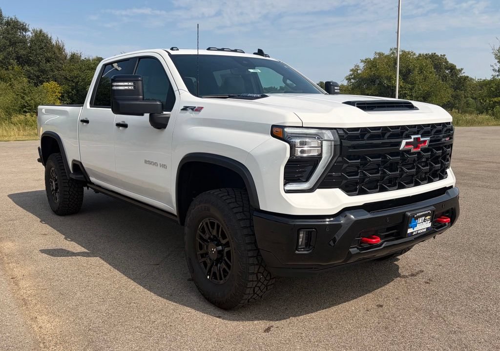New 2026 Chevrolet Silverado 2500 ZR2 AWD/4WD image 7