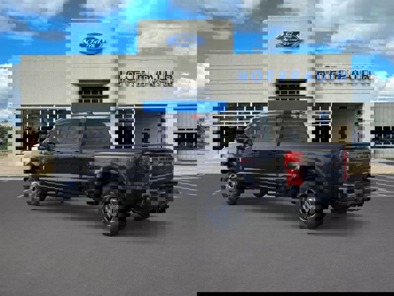 New 2026 Ford F350 4x4 Crew Cab DRW Super Duty image 4