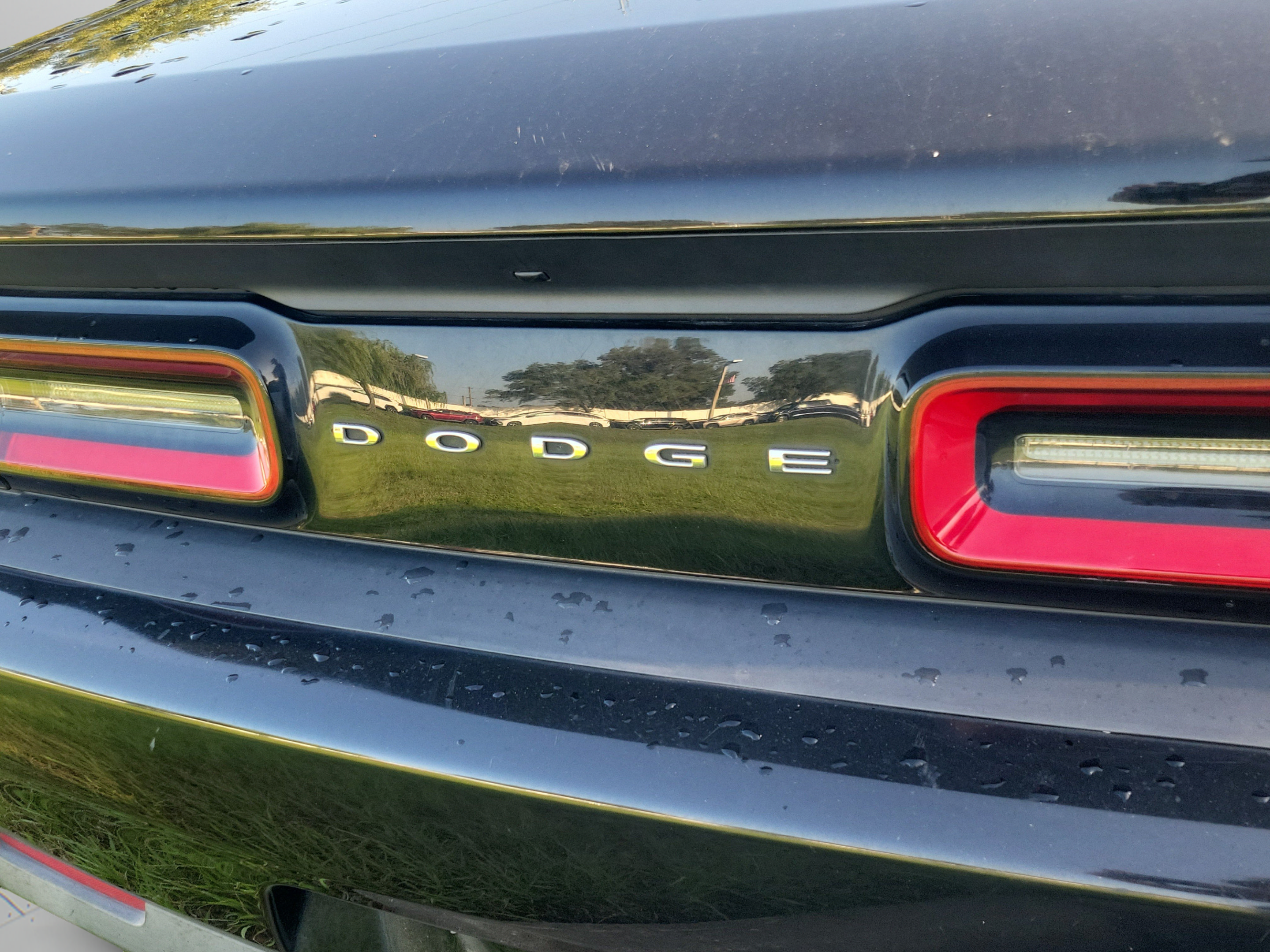 Used 2016 Dodge Challenger SXT RWD image 24