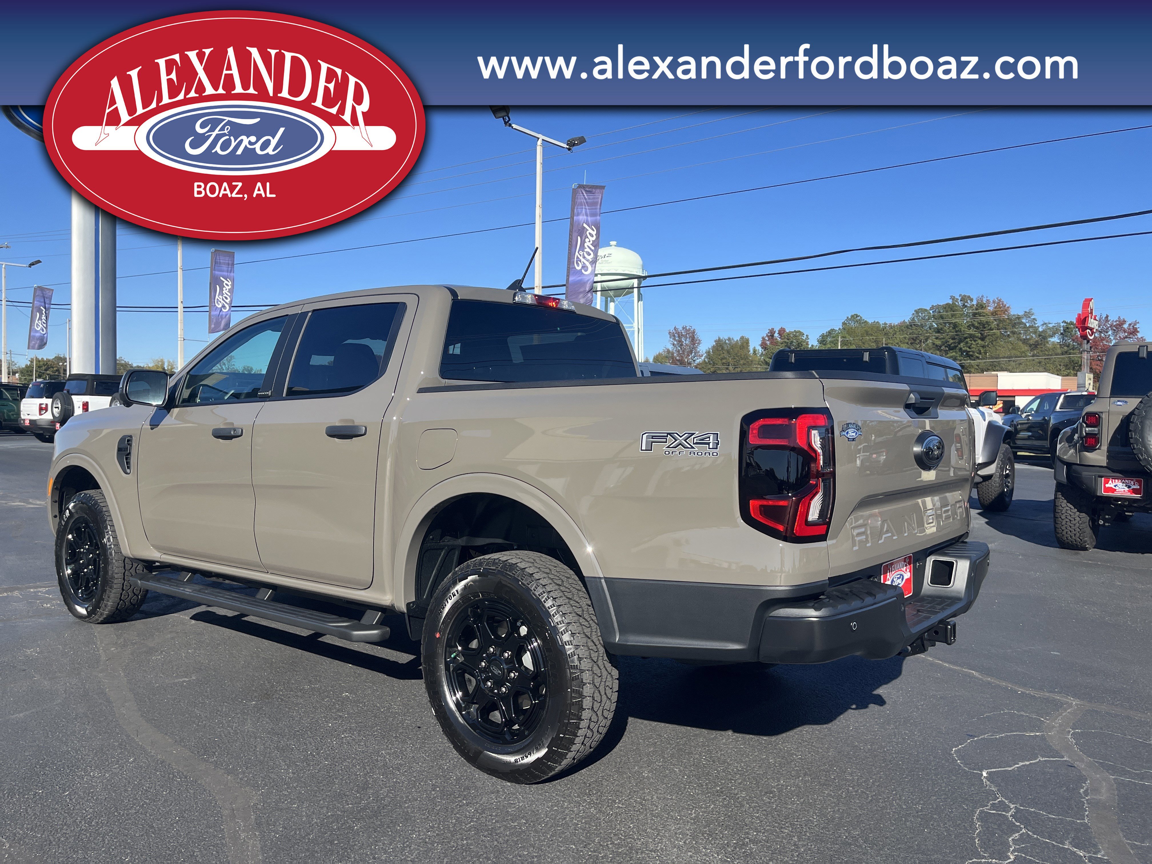 New 2025 Ford Ranger XLT image 2