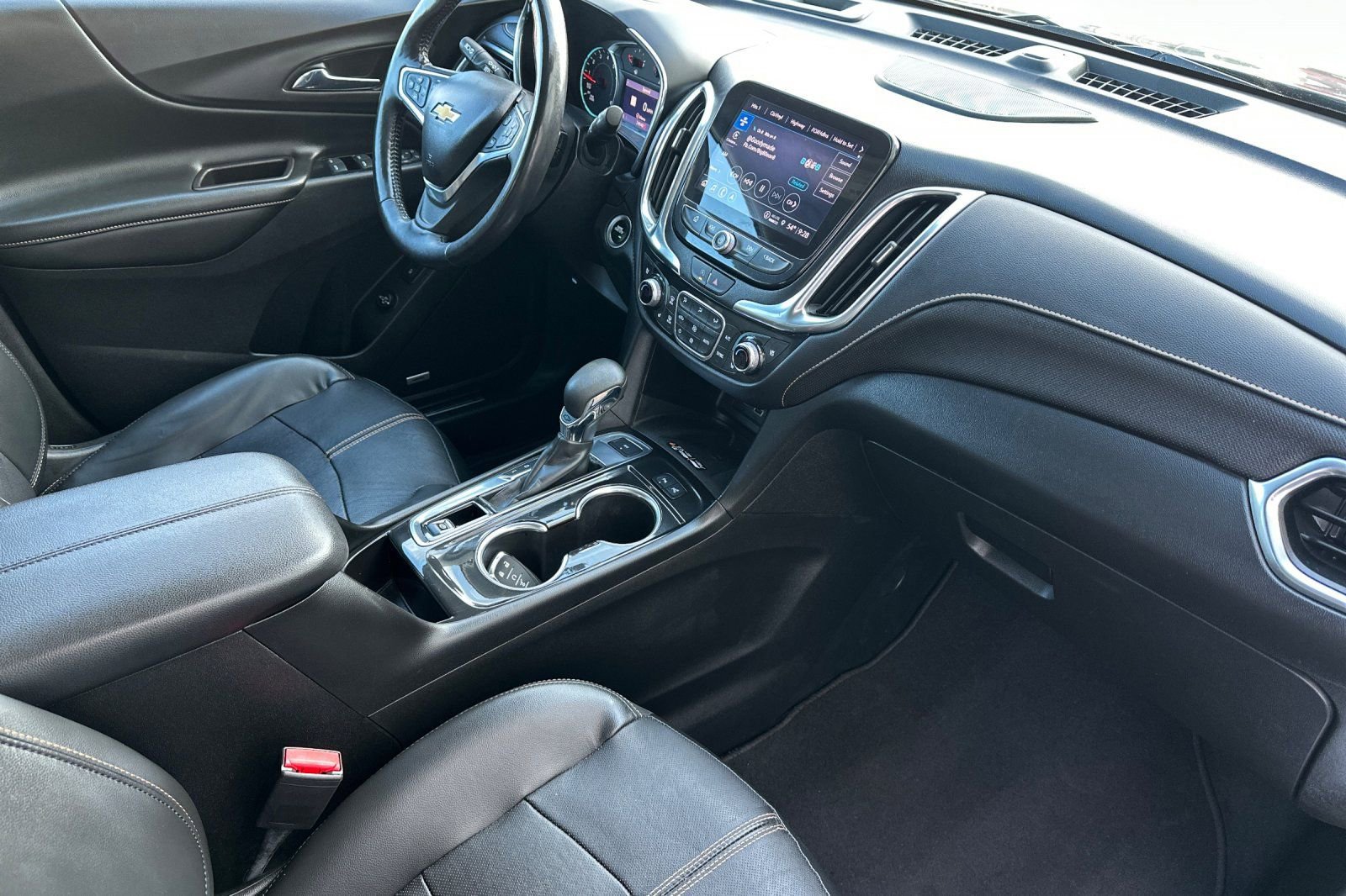 Used 2022 Chevrolet Equinox Premier image 20