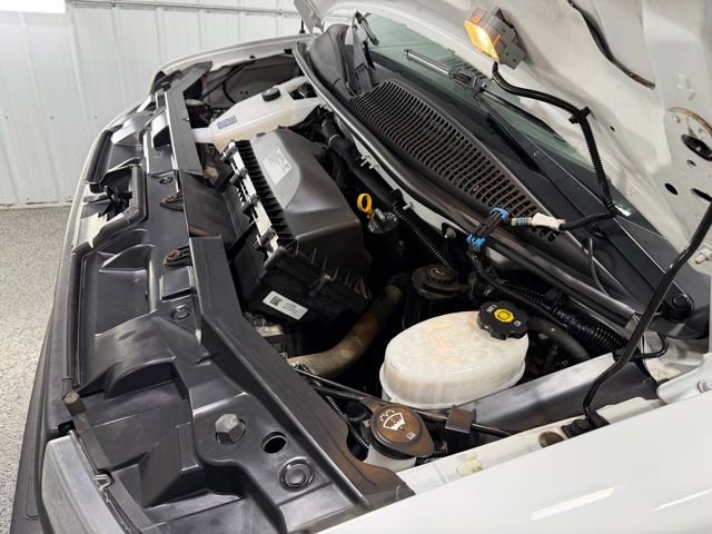 Used 2019 Chevrolet Express 2500 RWD image 19