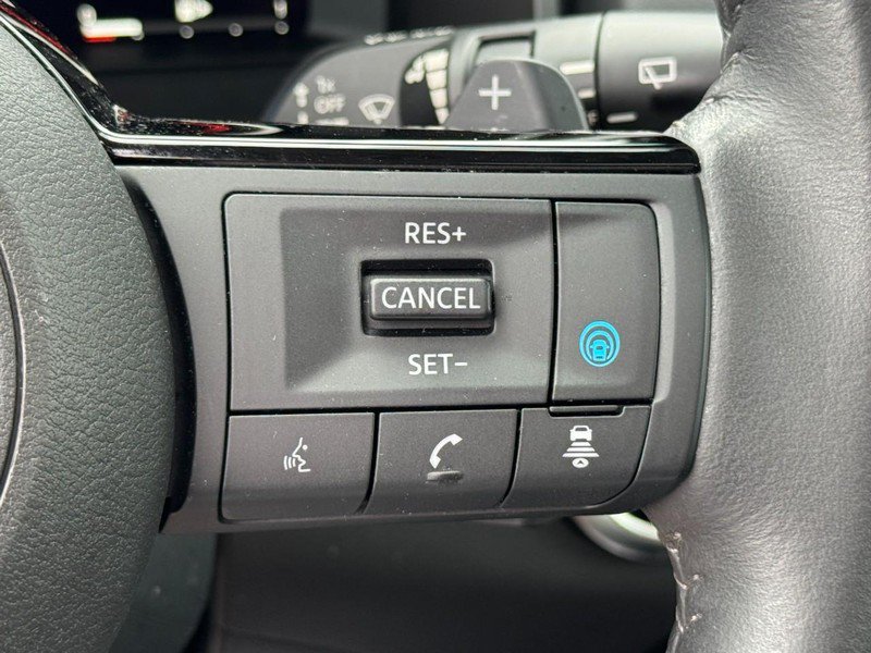 Used 2024 Nissan Rogue SL w/ SL Premium Package FWD image 18