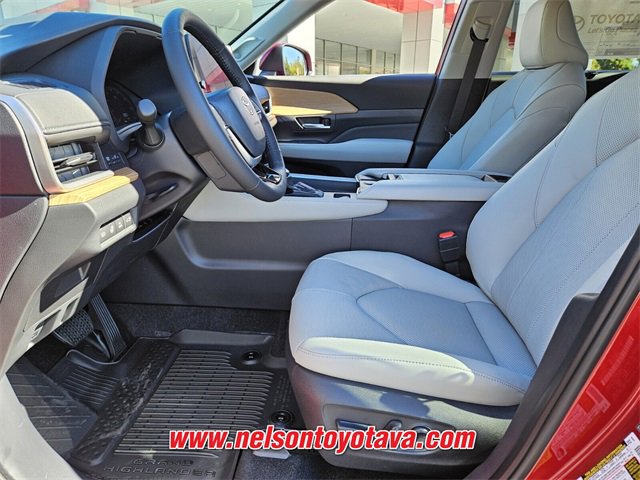 New 2026 Toyota Grand Highlander Limited image 5