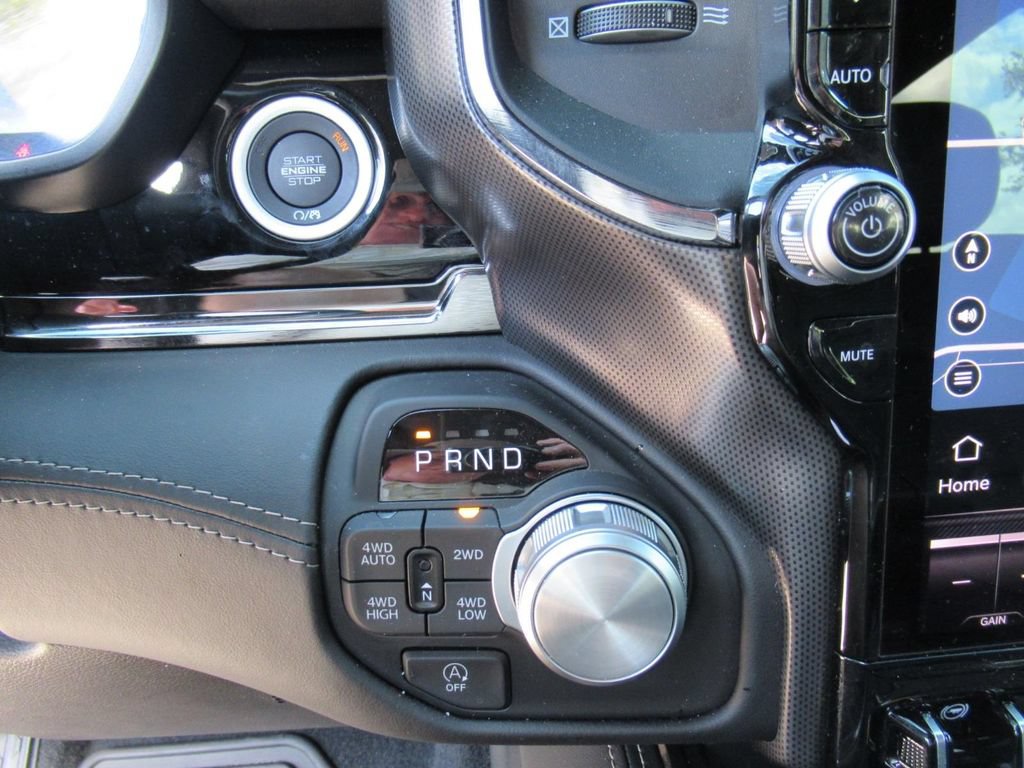 Certified 2026 RAM 1500 Limited AWD/4WD image 32