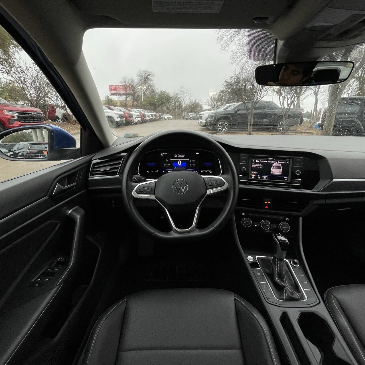 Used 2024 Volkswagen Jetta SE image 11