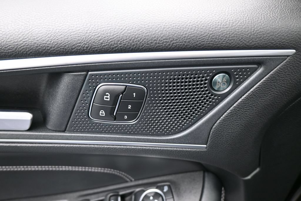 Used 2024 Ford Edge Titanium AWD/4WD image 15
