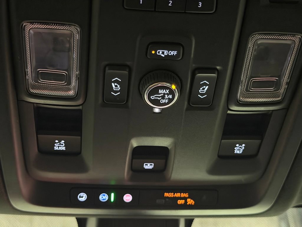 Certified 2021 GMC Yukon XL Denali w/ Advanced Technology Package AWD/4WD image 46