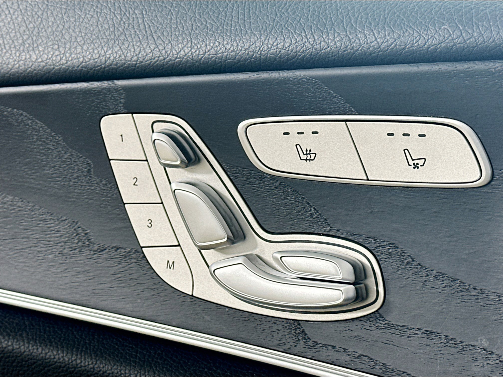 Certified 2022 Mercedes-Benz E 450 4MATIC Sedan image 26