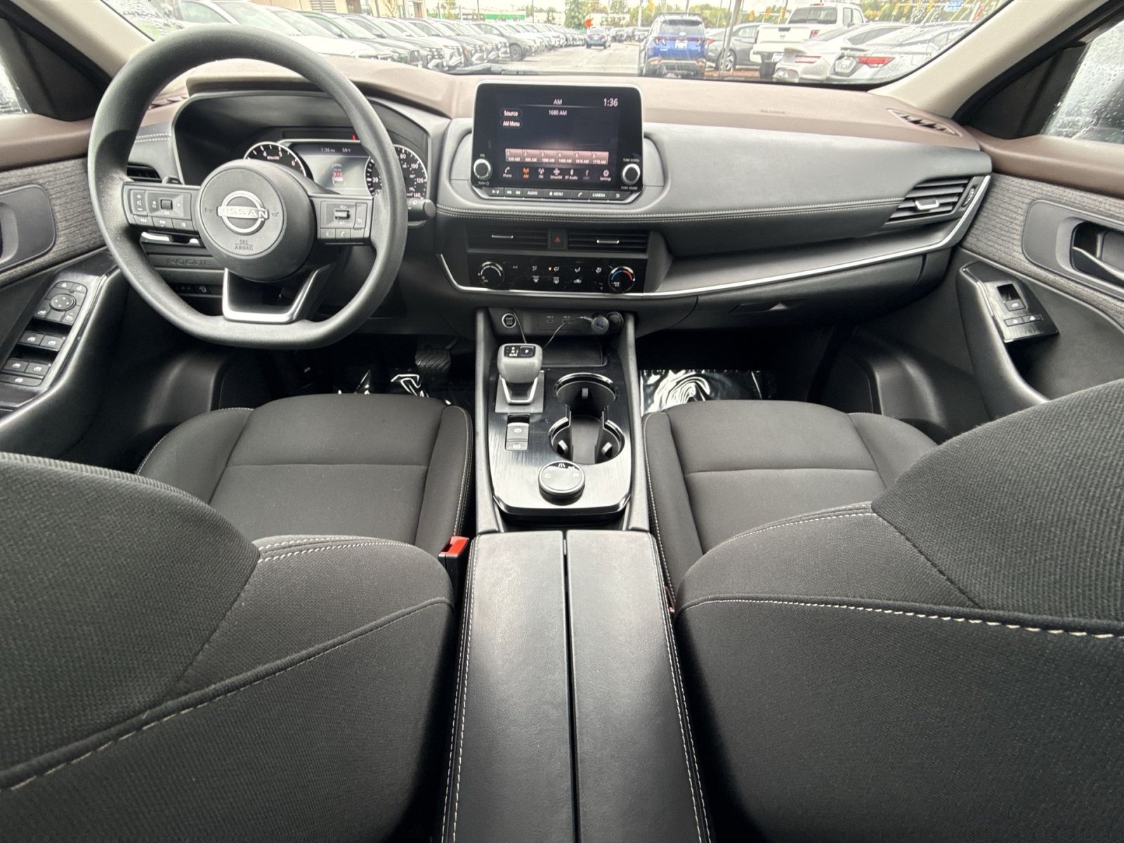 Used 2023 Nissan Rogue S AWD/4WD image 21