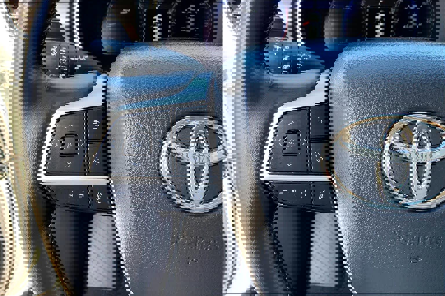 Used 2023 Toyota Highlander Limited image 21