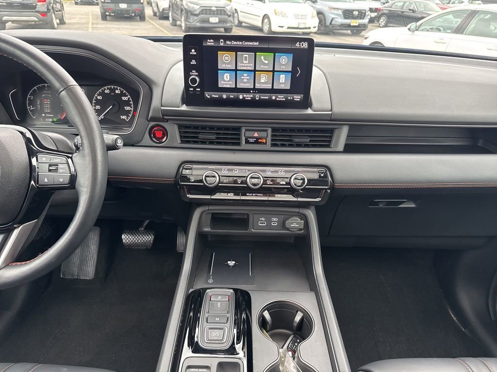 Used 2025 Honda Pilot TrailSport image 26