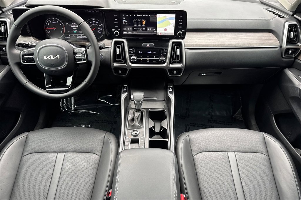 Used 2022 Kia Sorento X-Line EX image 4