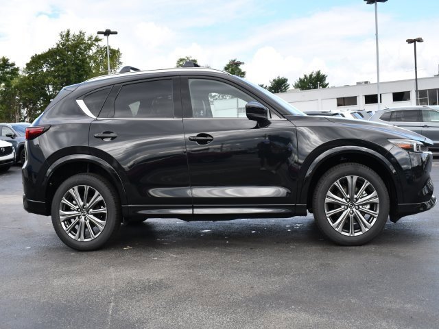 New 2025 MAZDA CX-5 Signature image 8