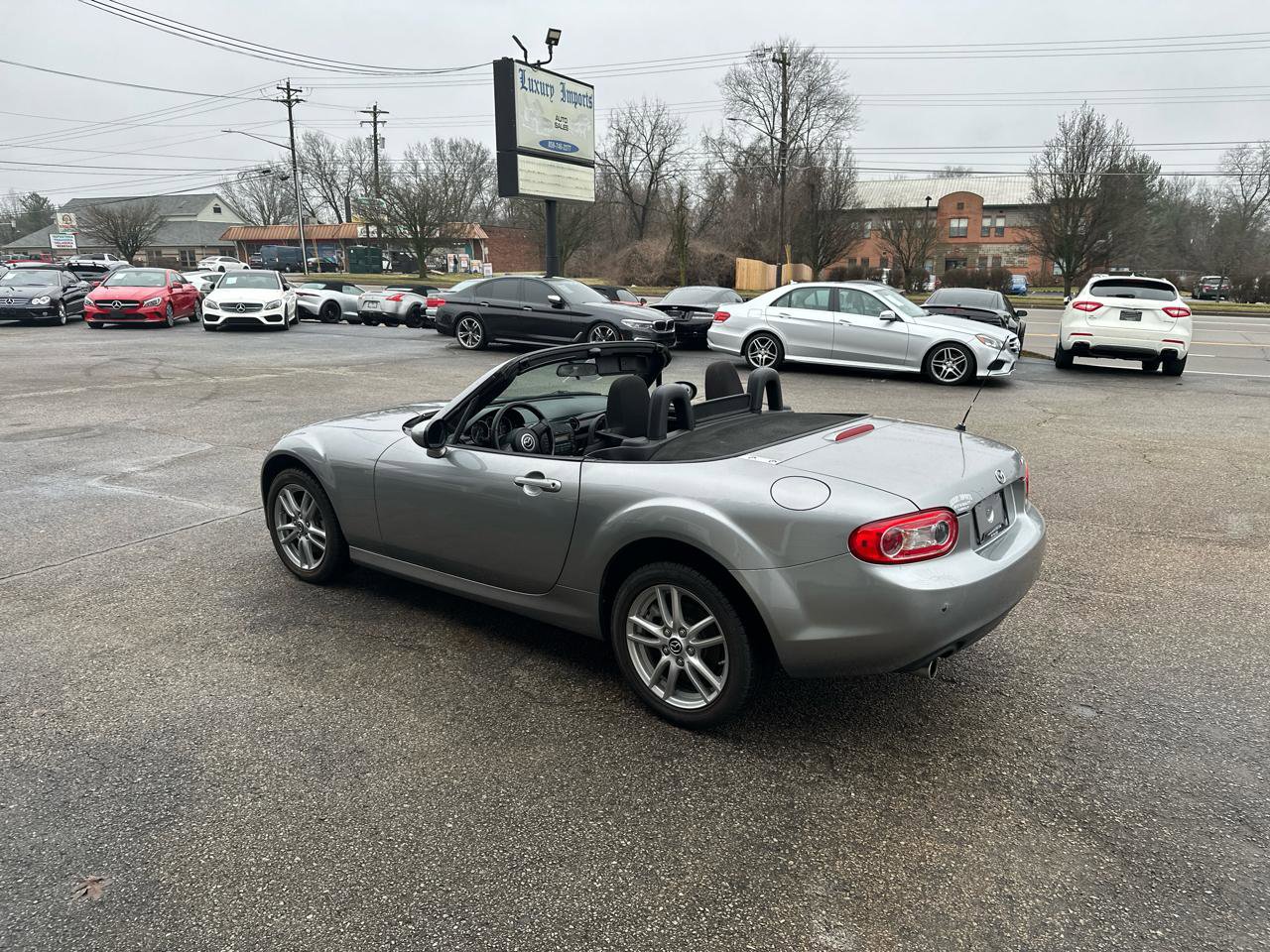 Used 2015 MAZDA MX-5 Miata Sport image 24