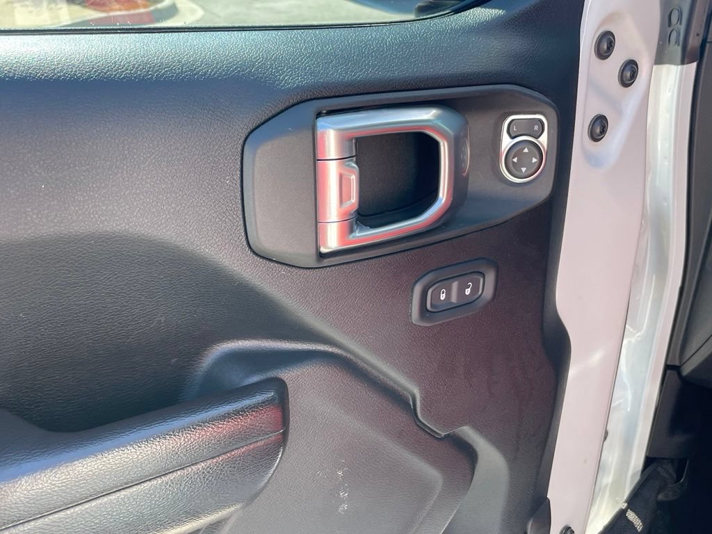 Used 2021 Jeep Wrangler Unlimited Rubicon w/ LED Lighting Group AWD/4WD image 11
