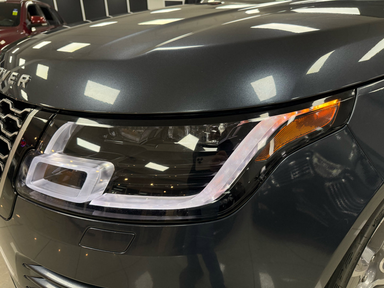 Used 2019 Land Rover Range Rover HSE image 13