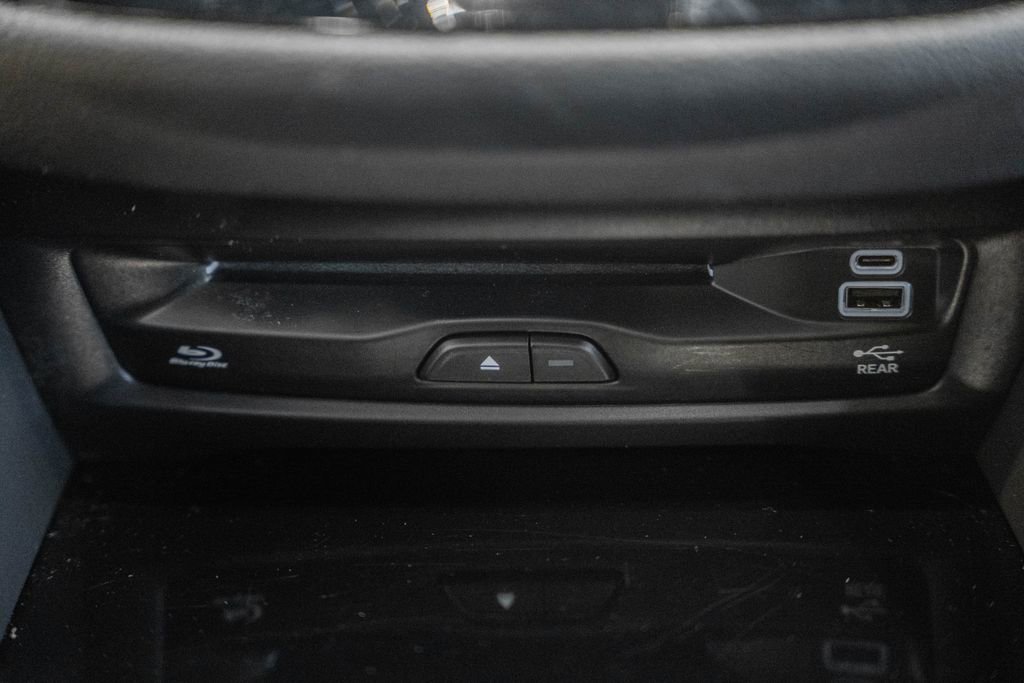 Used 2022 Chrysler Pacifica Pinnacle FWD image 30