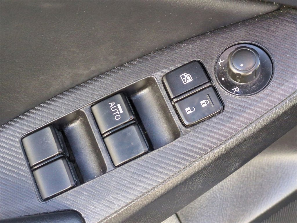 Used 2015 MAZDA MAZDA3 i Grand Touring image 12