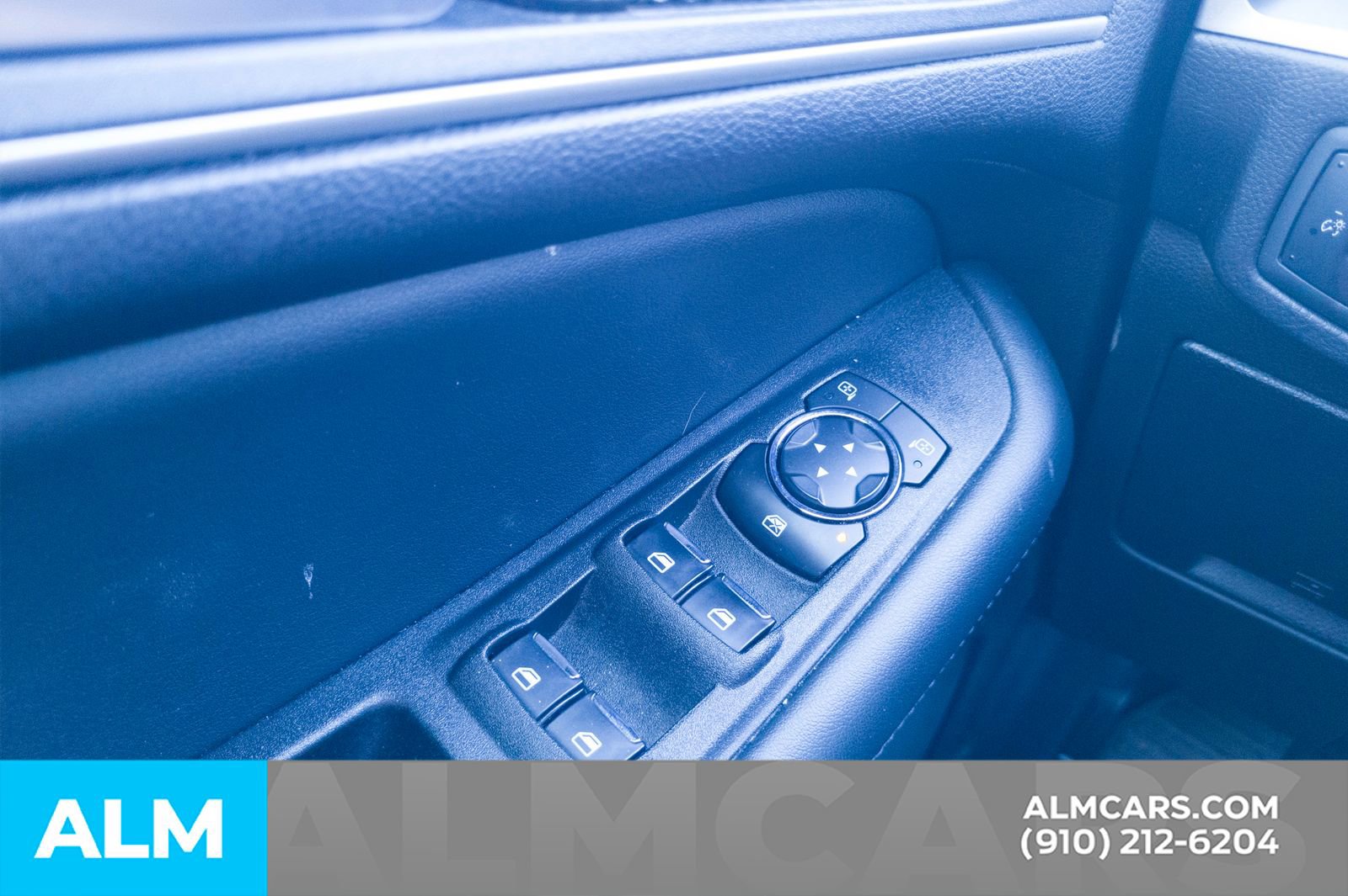 Used 2024 Ford Edge SEL image 33