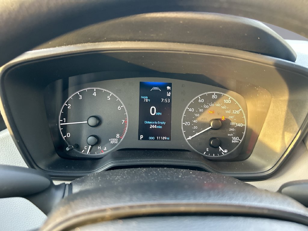 Used 2025 Toyota Corolla LE FWD image 20