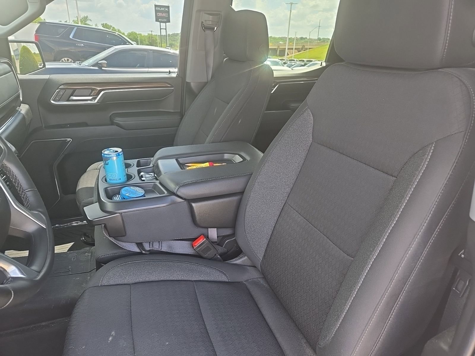 Used 2024 Chevrolet Silverado 1500 RST w/ Z71 Off-Road Package image 12