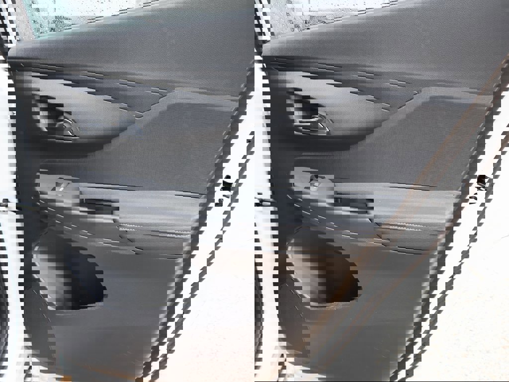 Used 2025 Buick Envista Avenir image 12