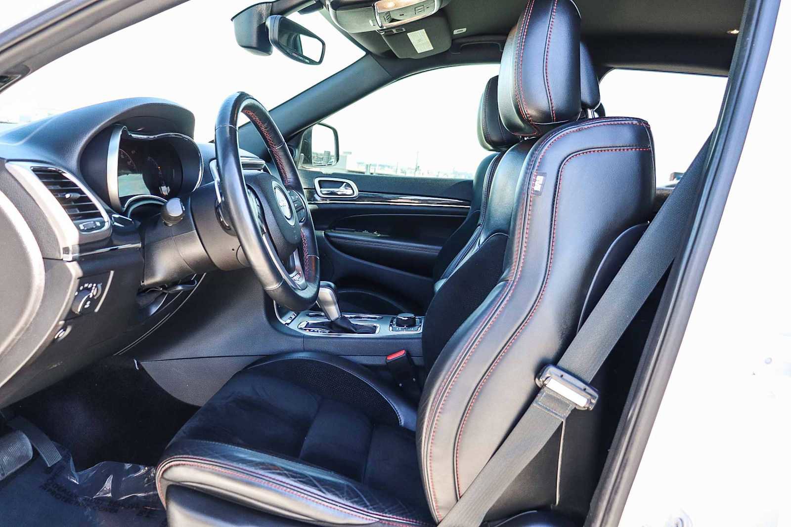 Used 2017 Jeep Grand Cherokee Trailhawk image 18