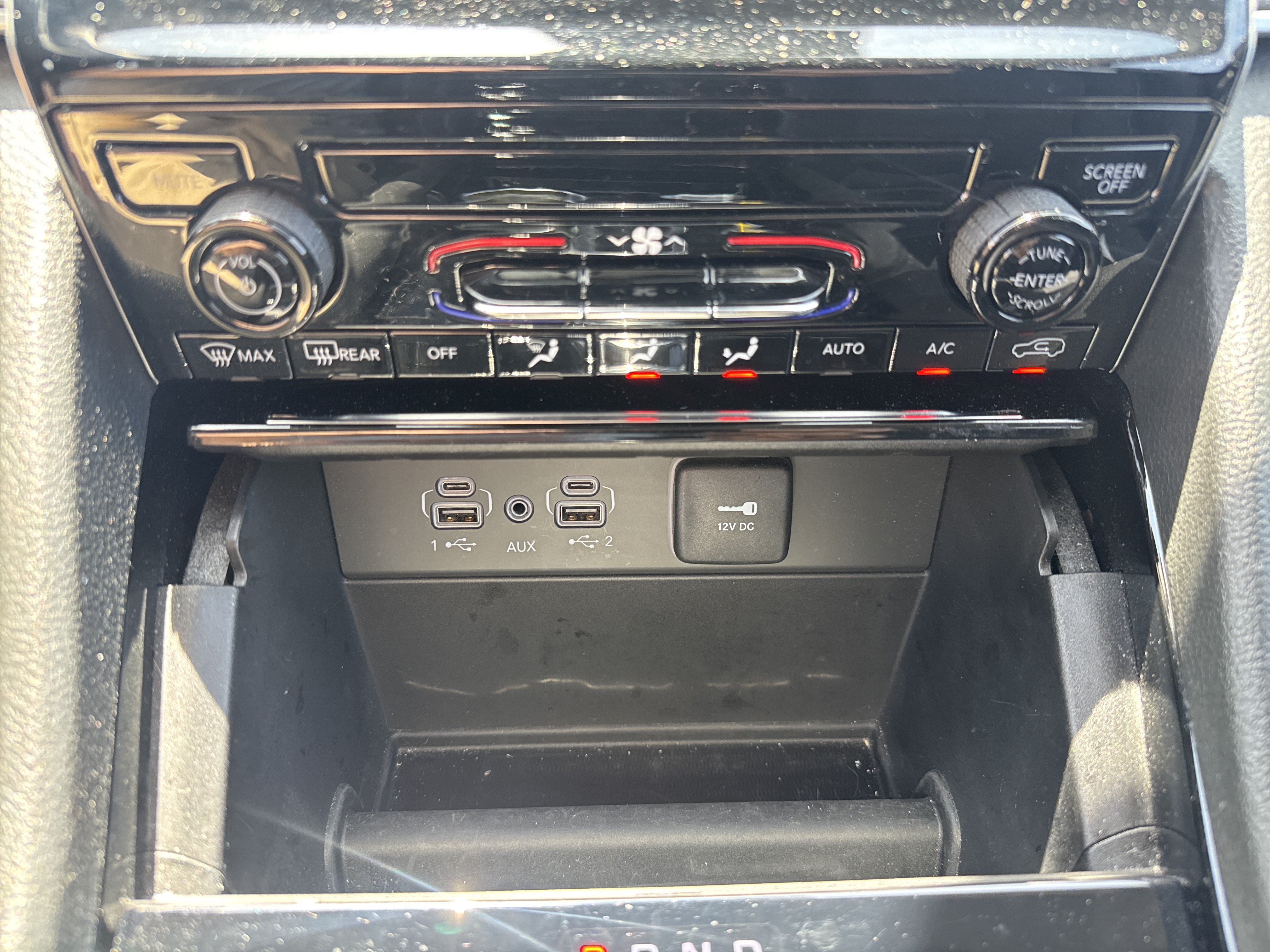 Used 2023 Jeep Grand Cherokee Laredo AWD/4WD image 25