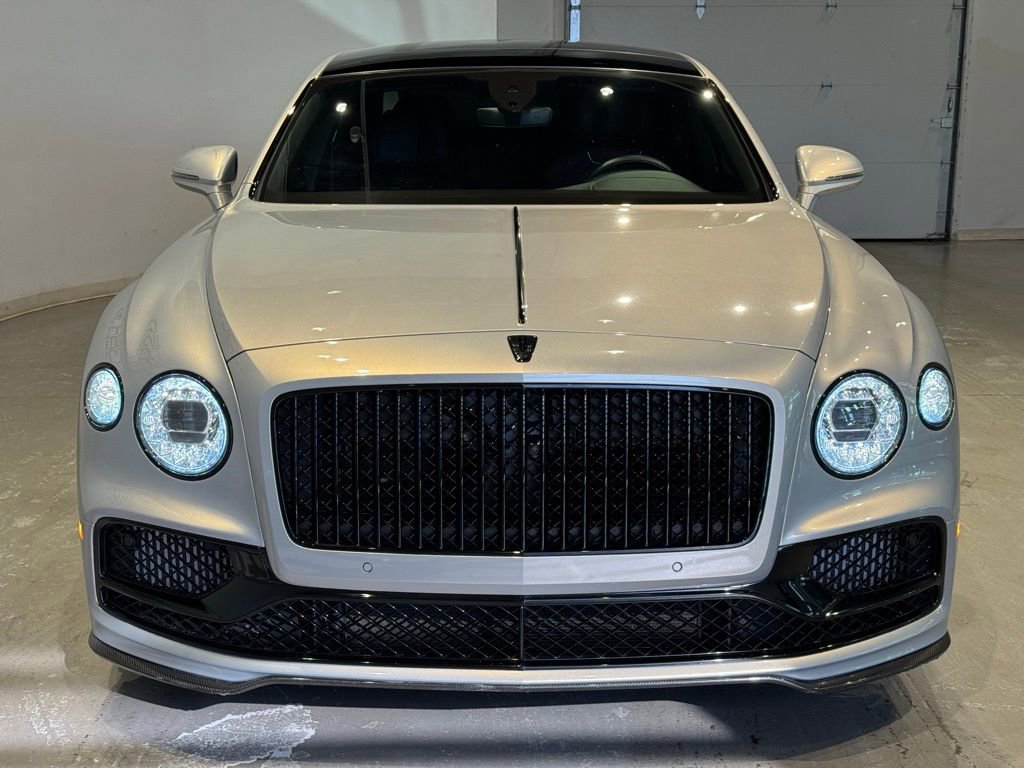 Used 2022 Bentley Flying Spur V8 image 9