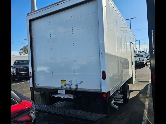 New 2024 Chevrolet Express 4500 w/ Power Convenience Package RWD image 3