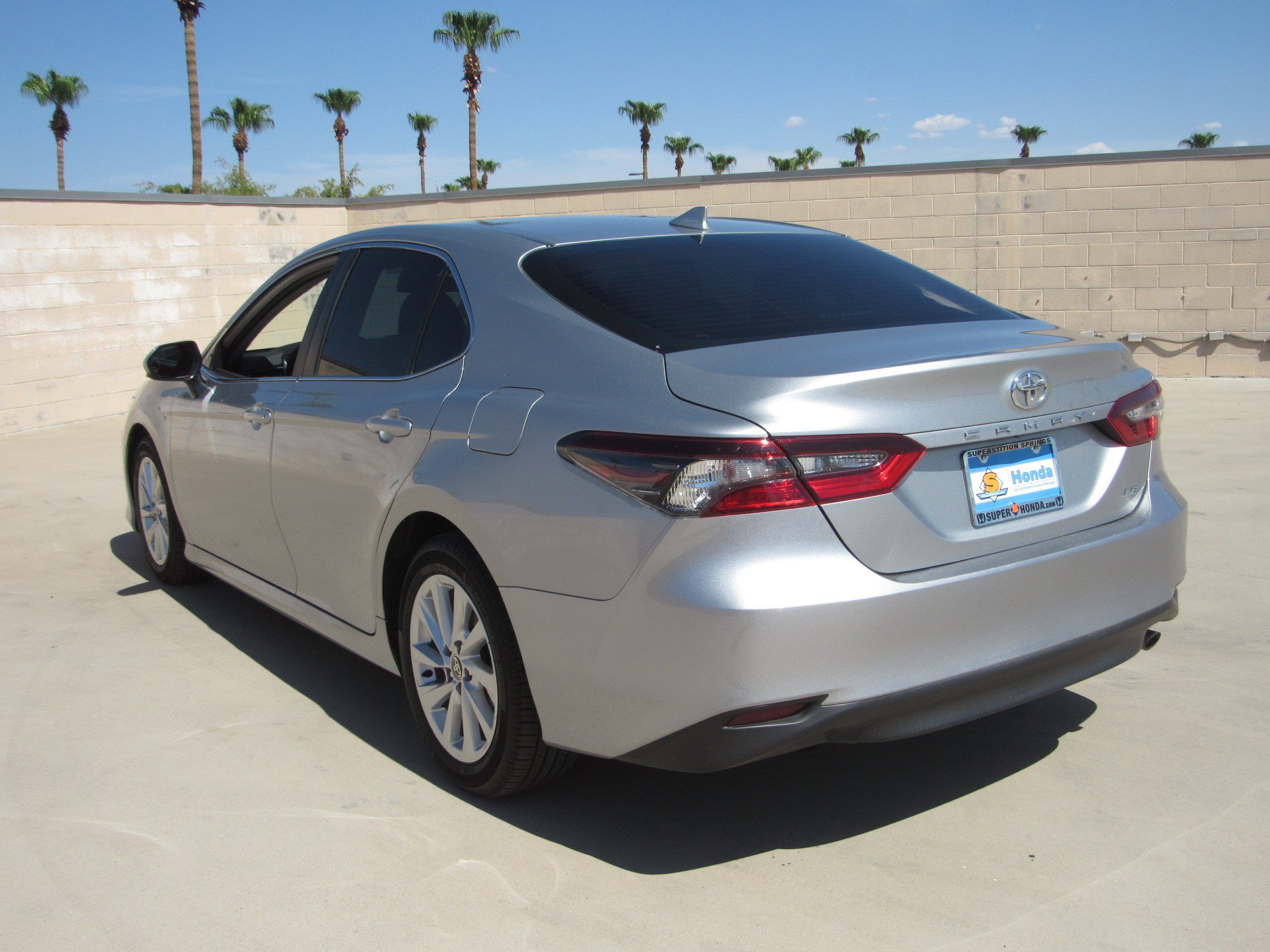 Used 2024 Toyota Camry LE FWD image 6
