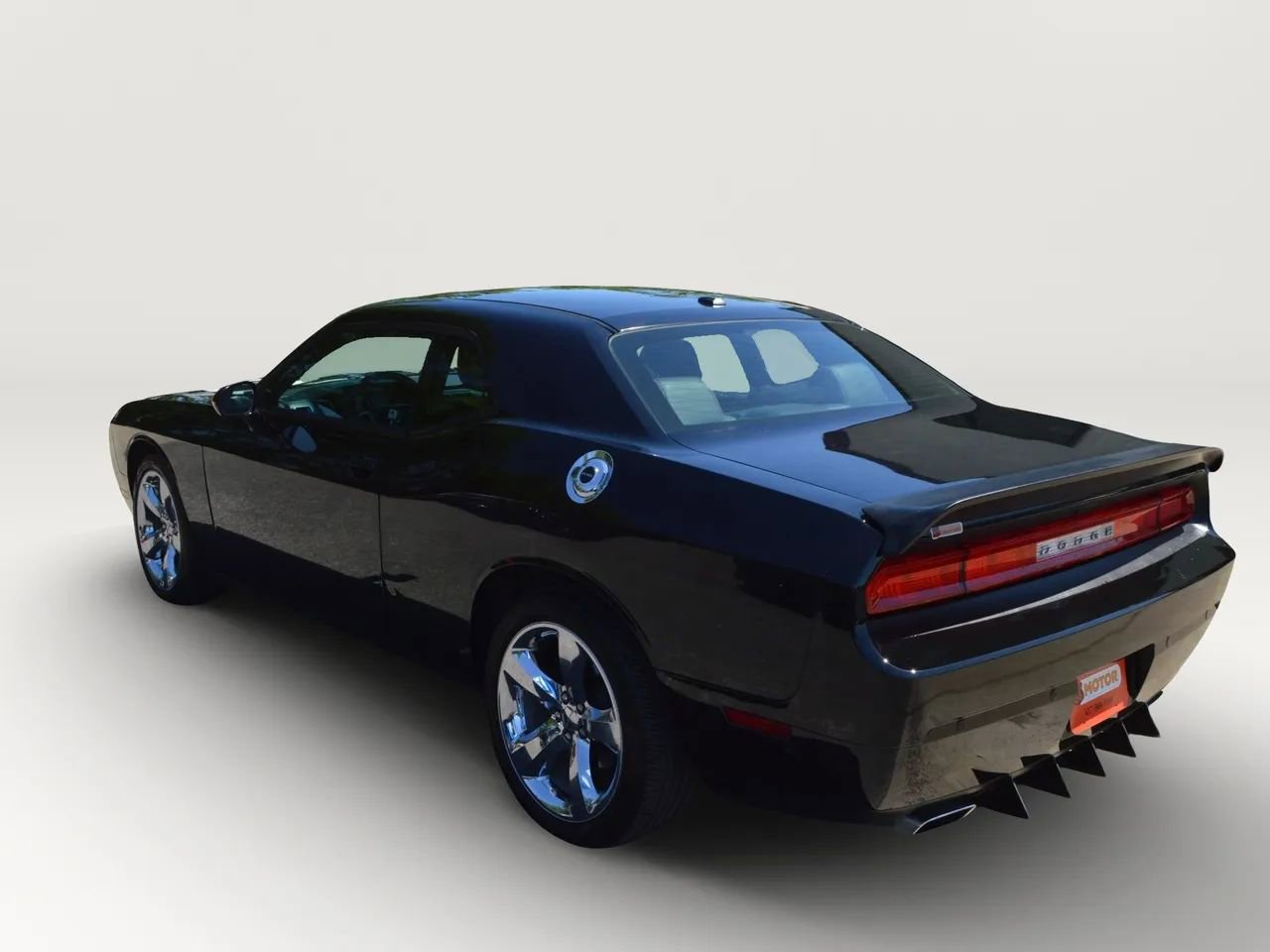 Used 2014 Dodge Challenger SXT Plus RWD image 6