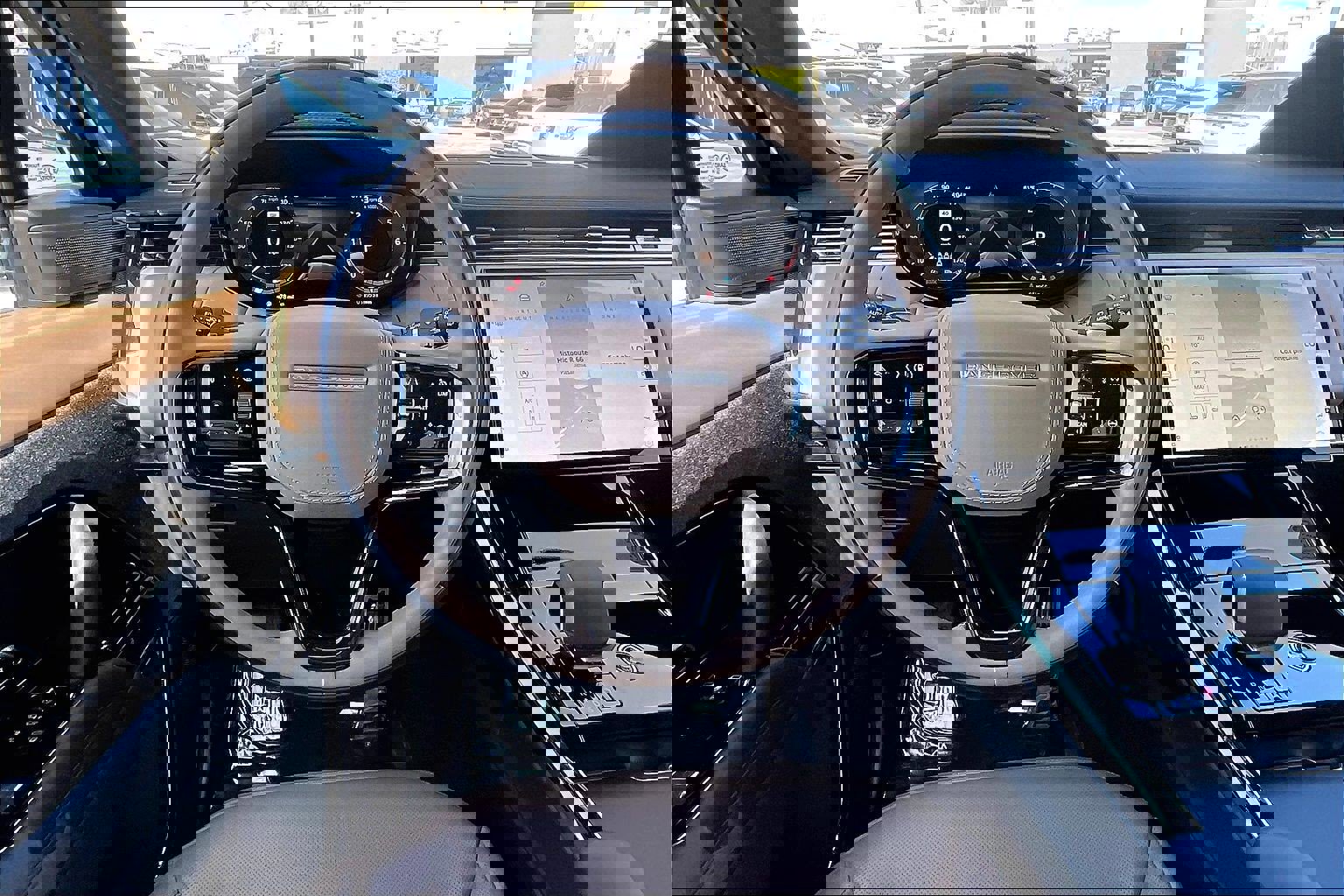 Certified 2024 Land Rover Range Rover Sport Dynamic SE image 5