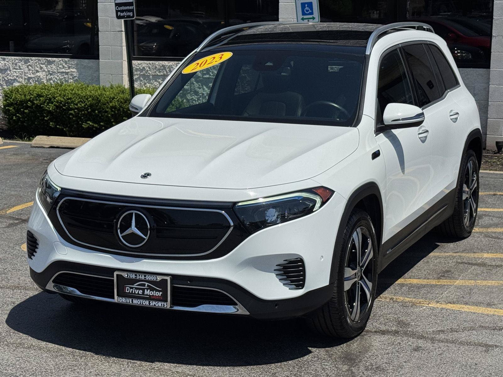 Used 2023 Mercedes-Benz EQB 350 4MATIC SUV w/ Exclusive Package image 19