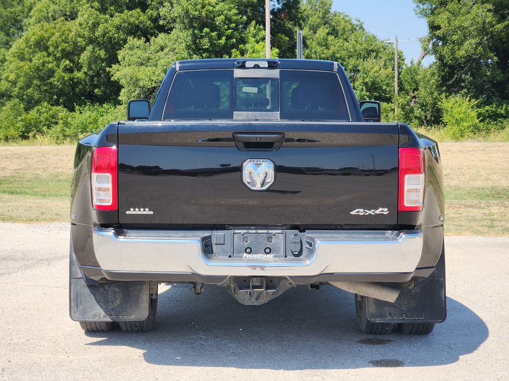 Used 2024 RAM 3500 Tradesman w/ Chrome Appearance Group AWD/4WD image 6