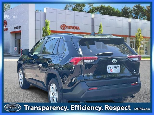 Used 2020 Toyota RAV4 XLE w/ All Weather Liner Package AWD/4WD image 7