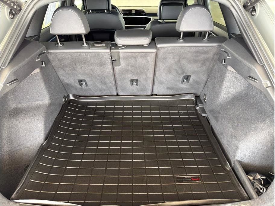 Used 2023 Audi Q3 2.0T Premium Plus image 12