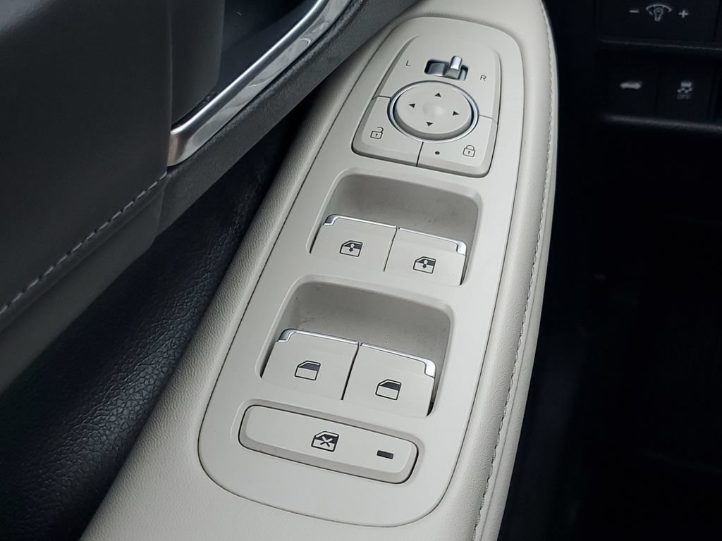 Used 2022 Hyundai Sonata Limited FWD image 25