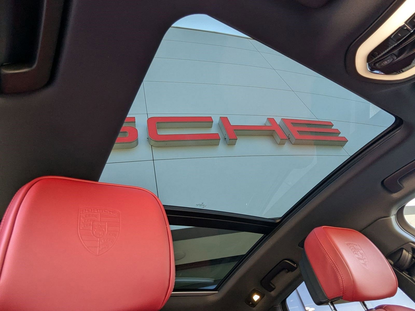 New 2026 Porsche Macan S image 27