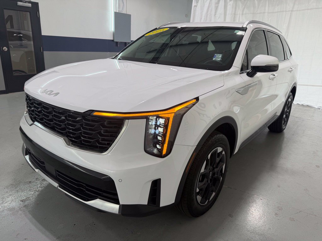 Used 2025 Kia Sorento S AWD/4WD image 39