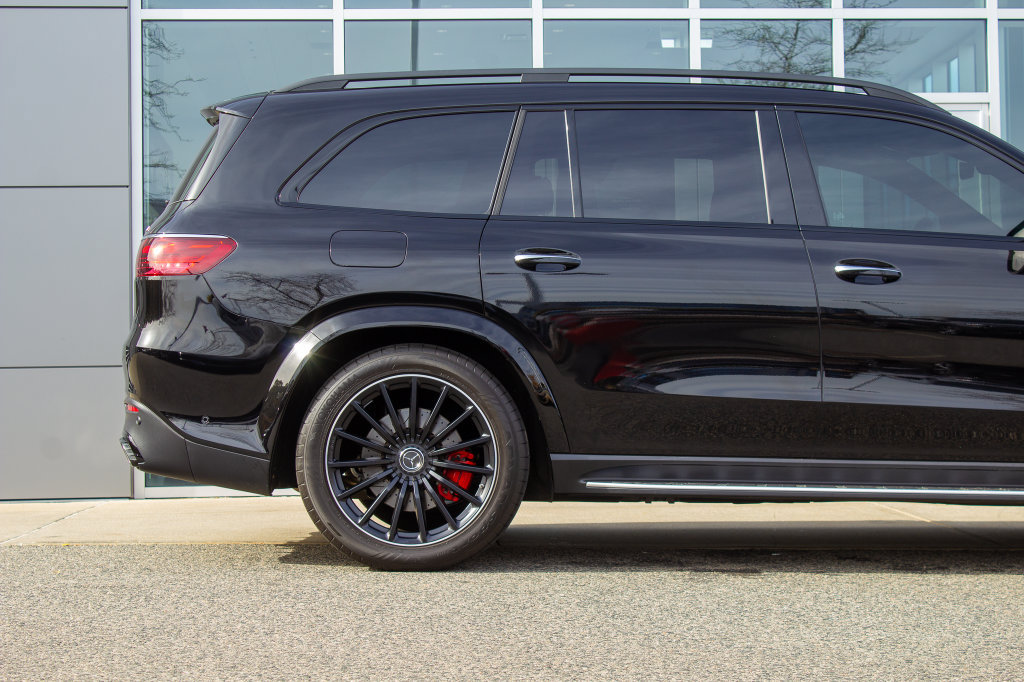 Used 2026 Mercedes-Benz GLS 63 AMG 4MATIC image 6