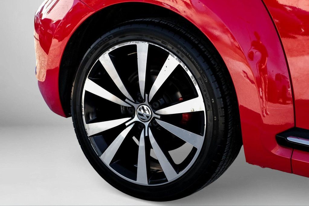 Used 2014 Volkswagen Beetle R-Line image 43